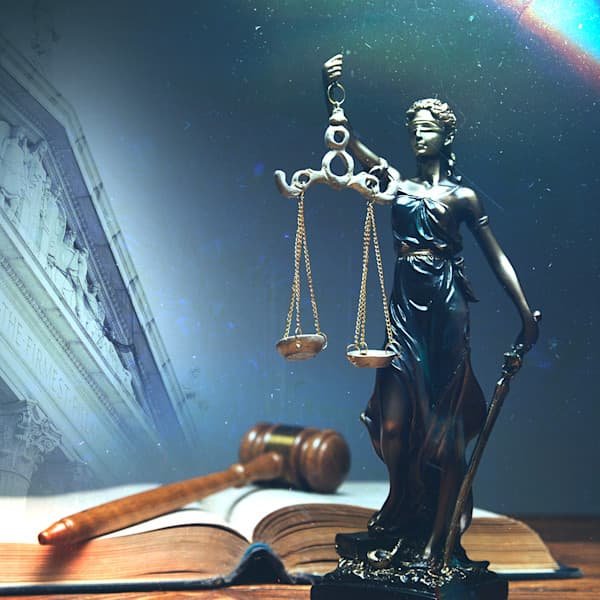 CoStar sues Zillow over photos, claims ‘systematic infringement’ CoStar sues Zillow over photos, claims ‘systematic infringement’