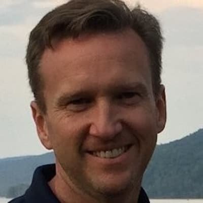 NAR hires events VP; Freddie Mac appoints general counsel