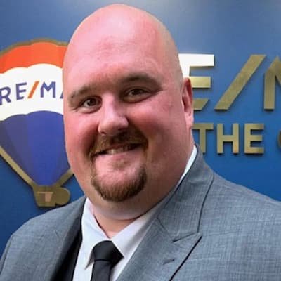 M&As at C21, Coldwell Banker, REMAX M&As at C21, Coldwell Banker, REMAX